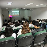 Estudantes promovem palestra sobre violência contra a mulher no Campus Octayde